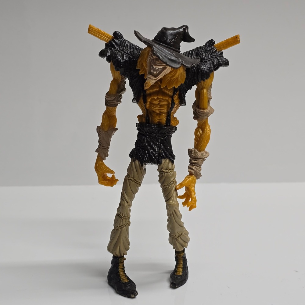 Kenner Scarecrow Legends of the Dark Knight Action Figure 1997 DC Comics Brown